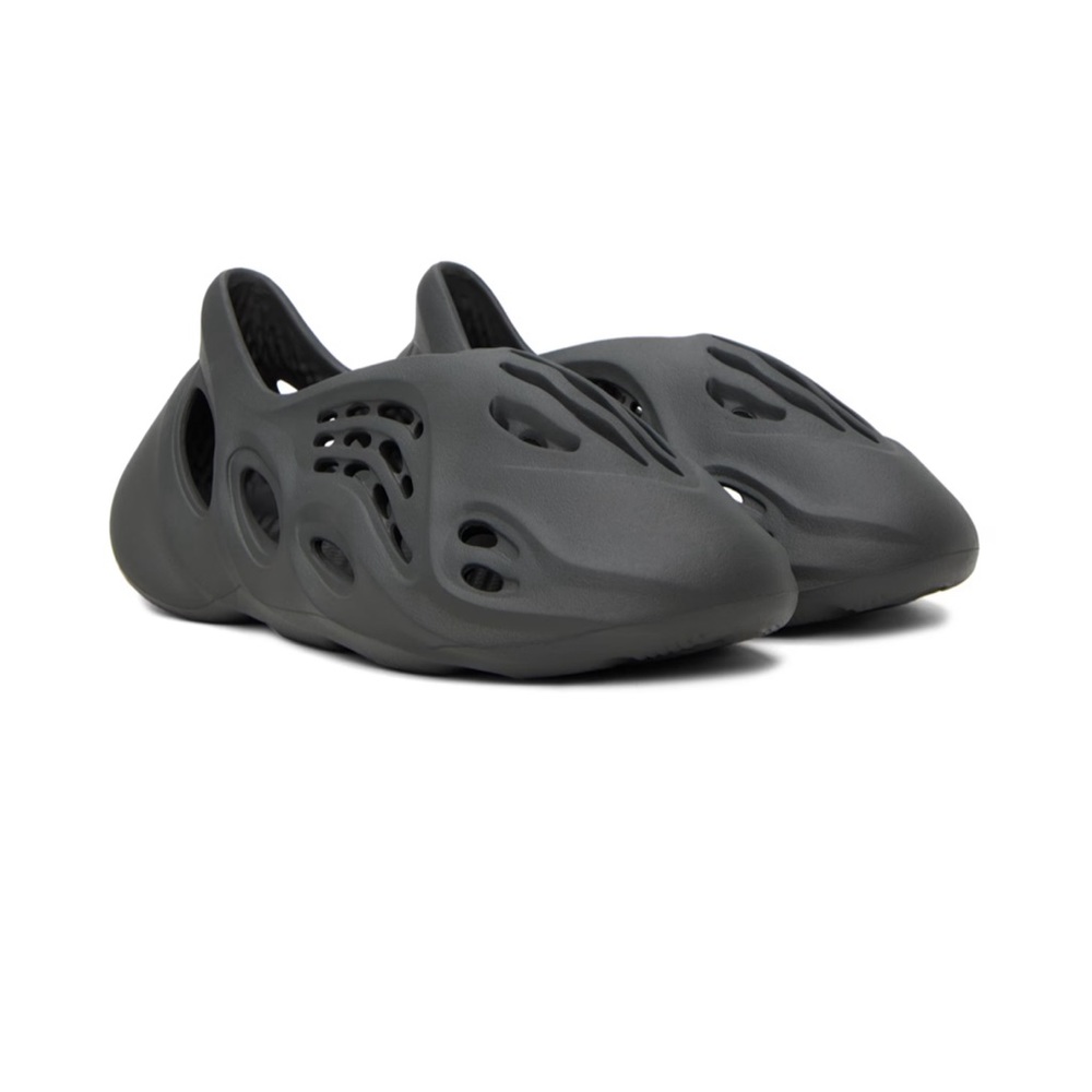 Yeezy foam runner onyx